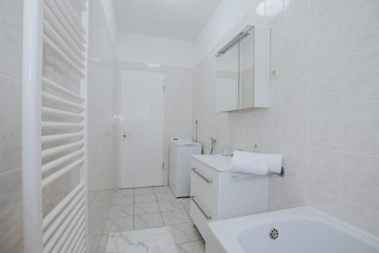 Apartment Deni Solin Buitenkant foto