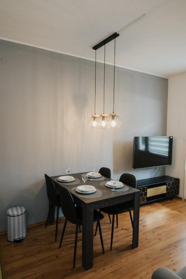 Apartment Deni Solin Buitenkant foto